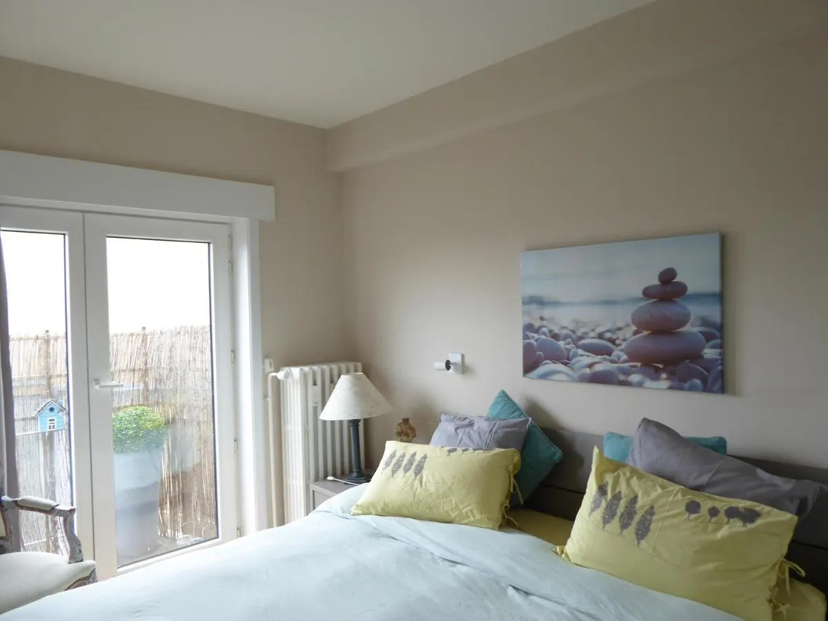 Luxurious T3 Garage, View On The Noordzee, 2-6 P Baby In Ostend Plein Center Apartment